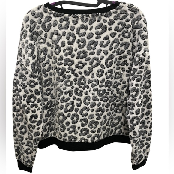 Juicy Couture Lounge Crew - Picture 2 of 6